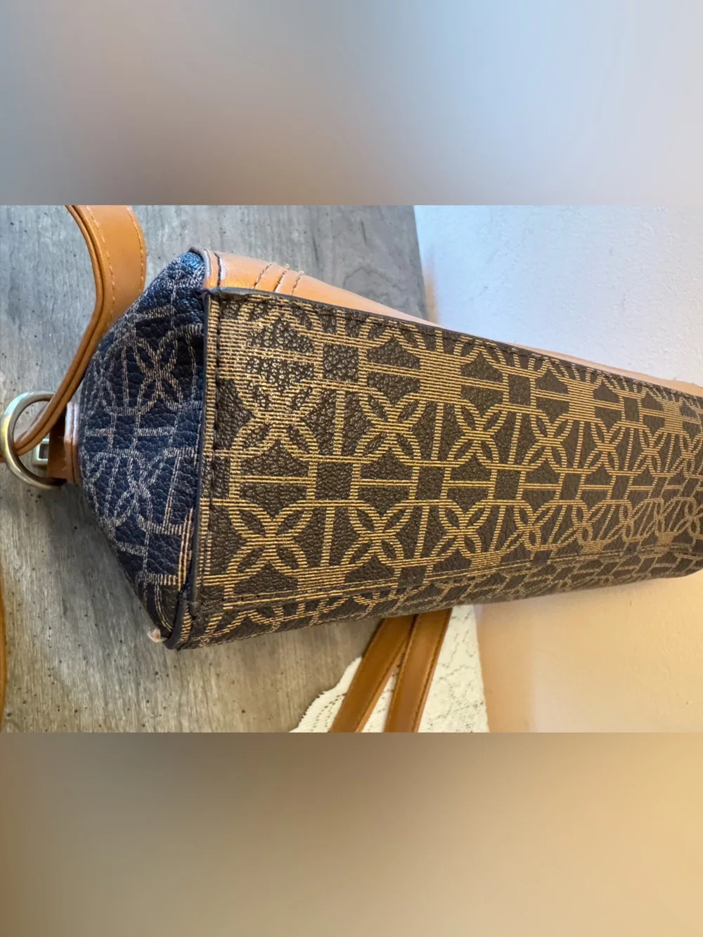 Brown geometric pattern Crossbody/Shoulder bag - Picture 5 of 11